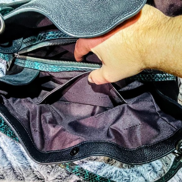 EUC - COACH DALTON 31 WITH COLORBLOCK & SNAKESKIN DETAIL (89076) - Picture 13 of 14